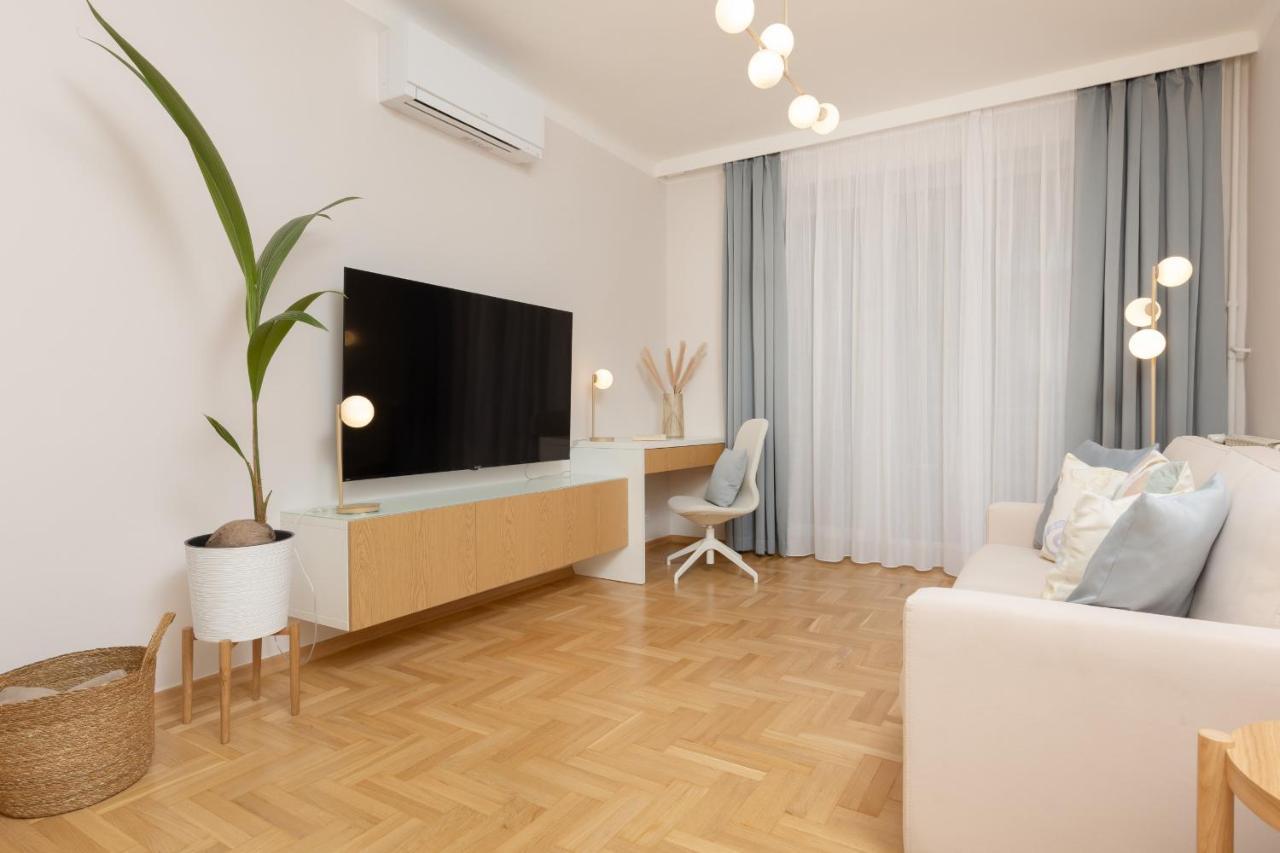 Bright Apartment Kasprzaka Warsaw Wola Near Metro Station By Noclegi Renters Exterior photo