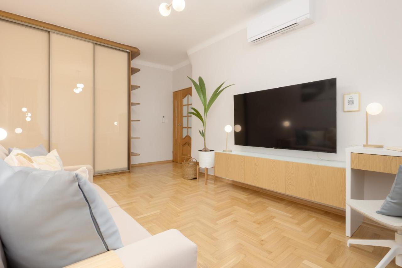 Bright Apartment Kasprzaka Warsaw Wola Near Metro Station By Noclegi Renters Exterior photo
